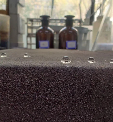 graphene based oil absorbing sponge block3